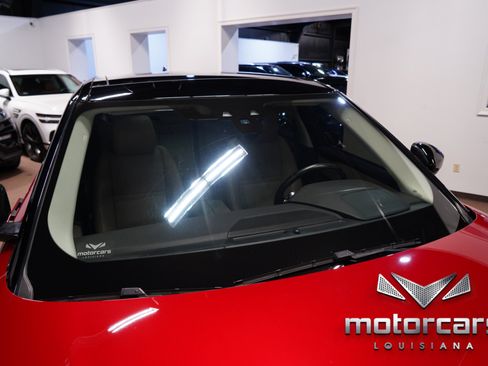 Used 2018 Land Rover Range Rover Velar S AWD/4WD image 14