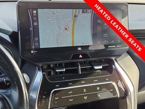 Used 2021 Toyota Venza Limited image 19