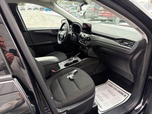 Used 2025 Ford Escape Active image 12
