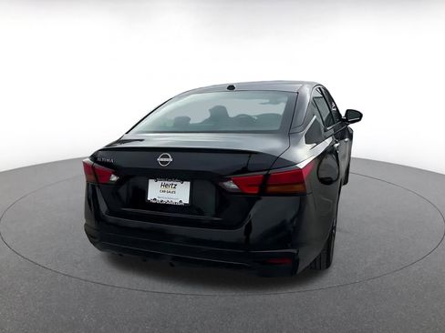 Used 2025 Nissan Altima 2.5 SV image 14