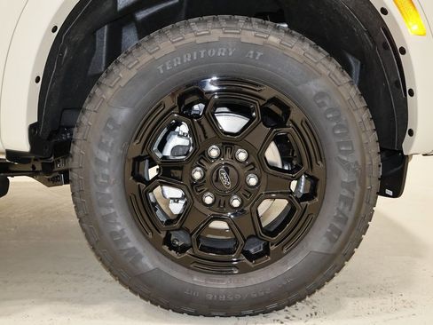 New 2025 Ford Ranger XLT image 32