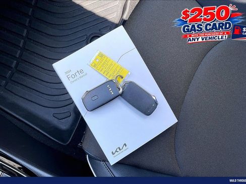 Used 2024 Kia Forte GT-Line w/ GT-Line Premium Package FWD image 11