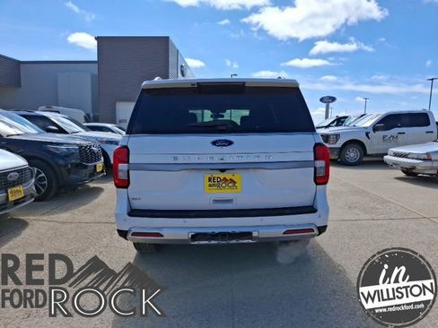 Used 2024 Ford Expedition XLT AWD/4WD image 5