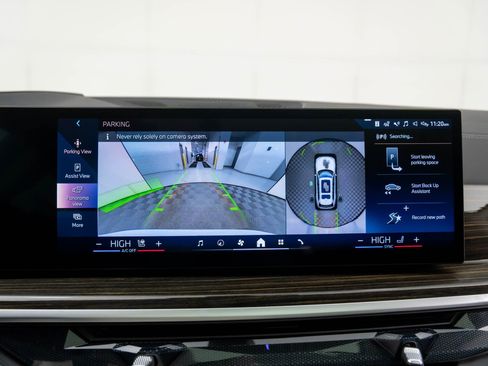 Used 2025 BMW X7 xDrive40i image 28