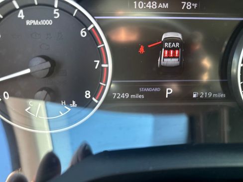 Used 2023 Nissan Rogue SV image 17