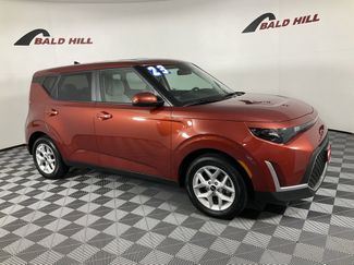 Certified 2023 Kia Soul LX w/ Option Group 015 image 1