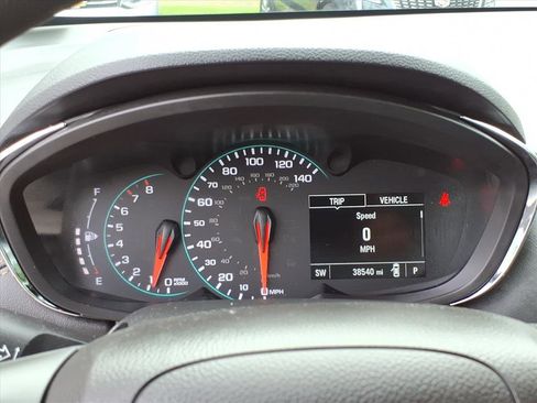 Certified 2022 Chevrolet Trax LS w/ Tint and Cruise Package image 18