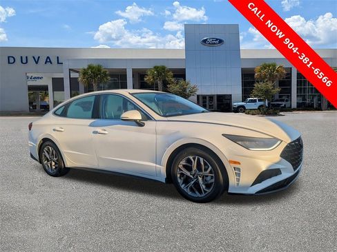 Used 2022 Hyundai Sonata SEL image 2