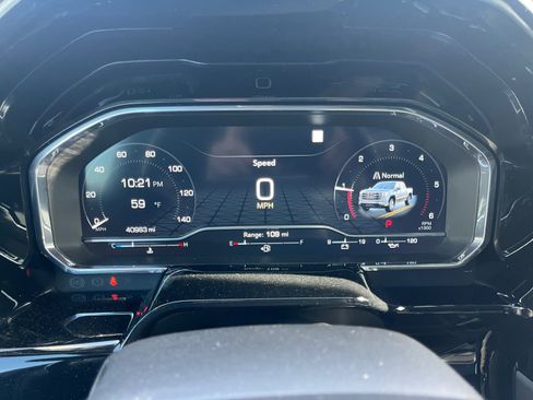 Used 2022 GMC Sierra 1500 SLT image 17