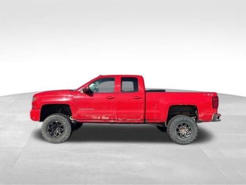 Used 2018 Chevrolet Silverado 1500 LT w/ All Star Edition image 2