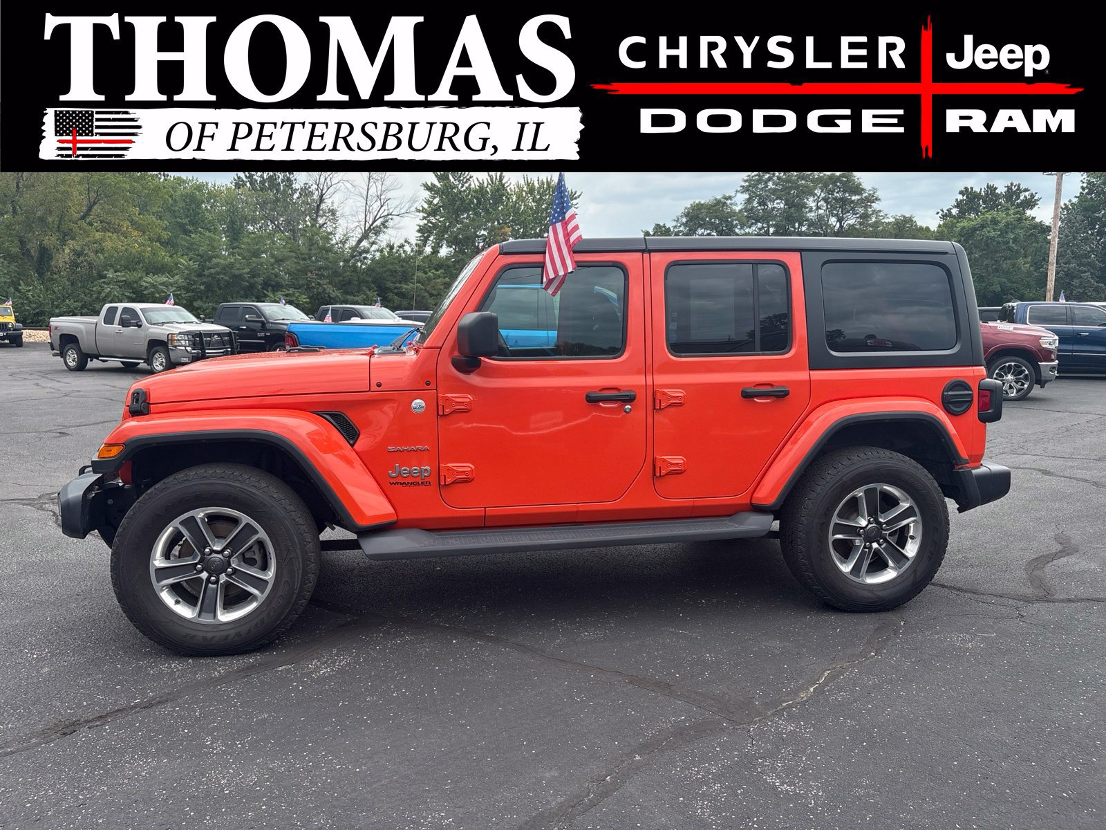 Used 2018 Jeep Wrangler Unlimited Sahara w/ Cold Weather Group AWD/4WD image 4