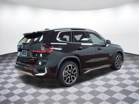 Used 2025 BMW X1 xDrive28i w/ Premium Package image 8