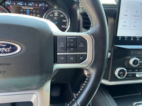 Used 2023 Ford Expedition XLT AWD/4WD image 31