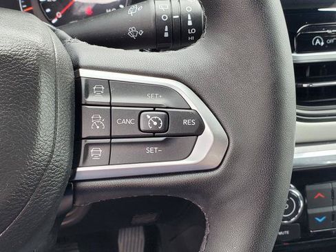 Used 2024 Jeep Compass Limited AWD/4WD image 13