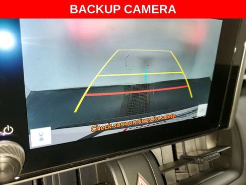 Used 2025 Toyota RAV4 XLE image 17