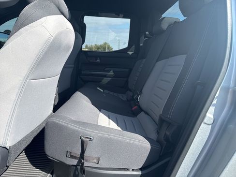 Used 2024 Toyota Tacoma TRD Off-Road image 10