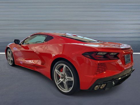 Used 2024 Chevrolet Corvette Stingray Coupe w/ 1LT RWD image 4