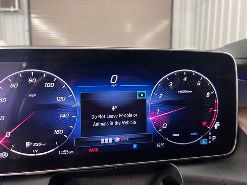 Used 2023 Mercedes-Benz GLC 300 GLC 300 image 27