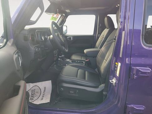 New 2026 Jeep Wrangler Unlimited Rubicon w/ Technology Group image 8