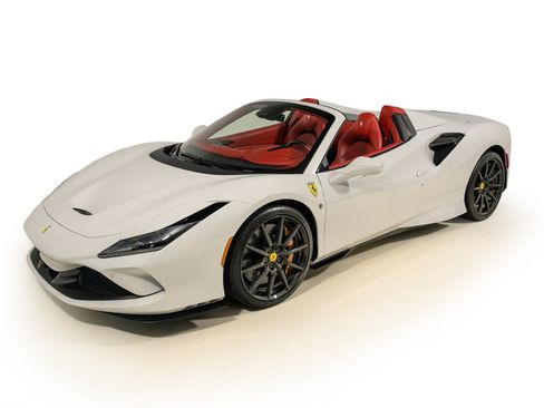 Certified 2023 Ferrari F8 Tributo RWD image 2