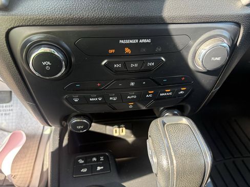 Used 2020 Ford Ranger XLT w/ FX4 Off-Road Package AWD/4WD image 24