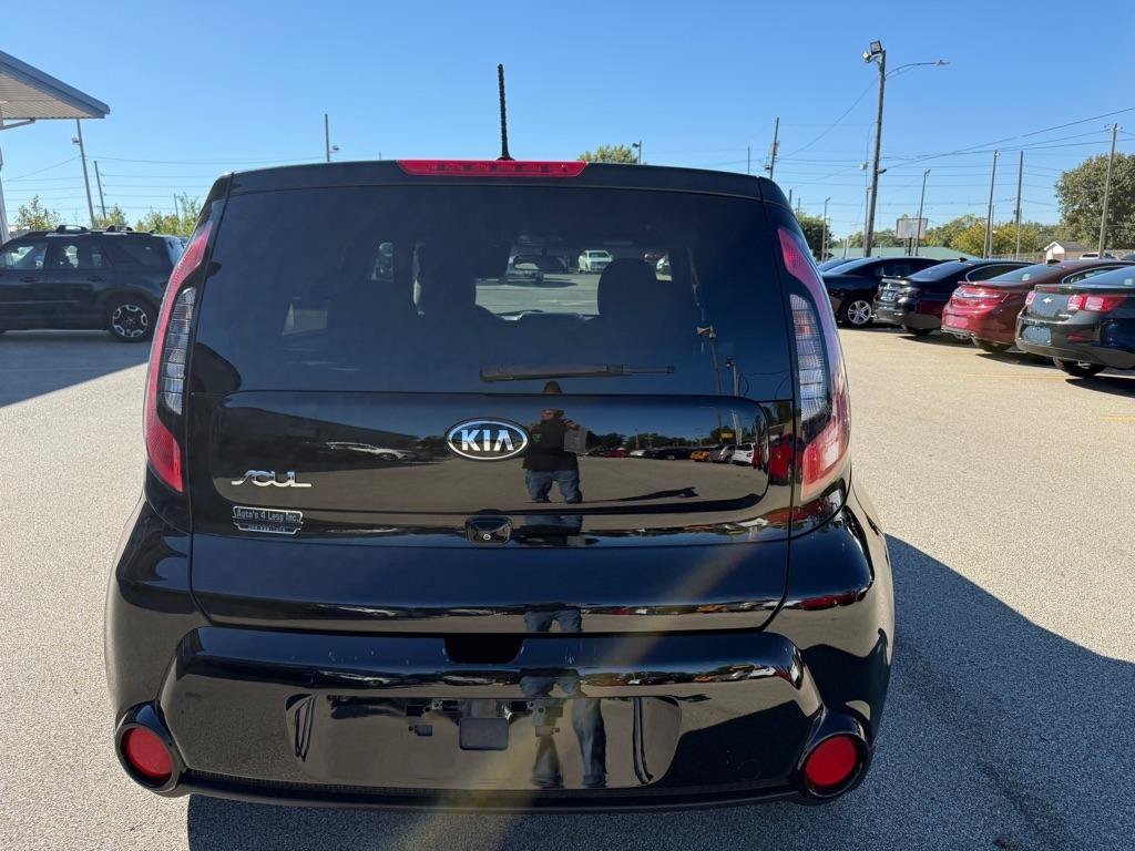 Used 2016 Kia Soul + FWD image 6