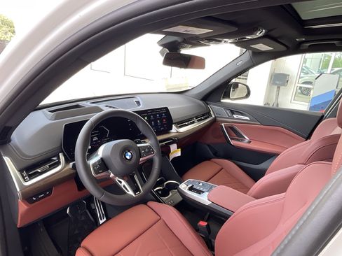 New 2026 BMW X1 xDrive28i w/ Technology Package AWD/4WD image 9