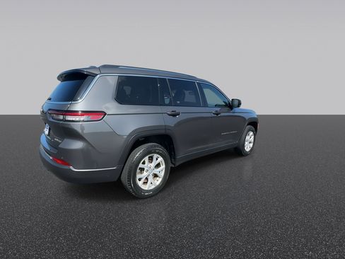 Used 2022 Jeep Grand Cherokee L Limited AWD/4WD image 9