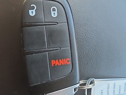 Used 2020 Dodge Durango SXT w/ 3rd Row Seating Group image 42