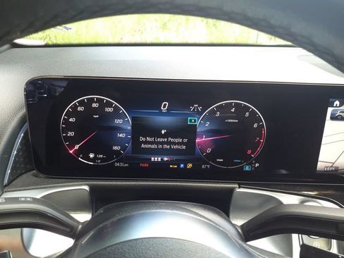 Certified 2024 Mercedes-Benz GLB 250 image 22