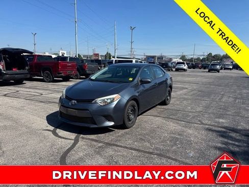 Used 2015 Toyota Corolla LE FWD image 1