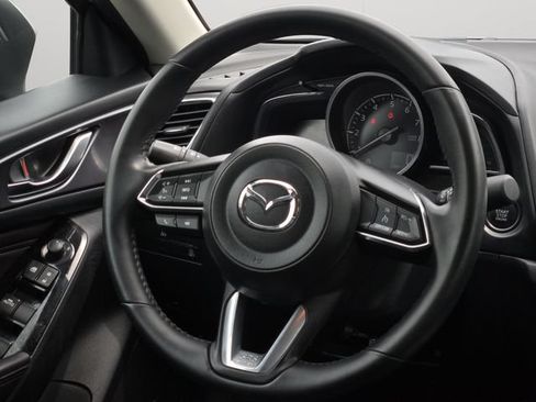 Used 2017 MAZDA MAZDA3 Grand Touring FWD image 18