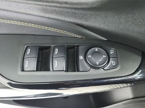 Used 2024 Chevrolet Trax LT image 10