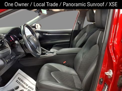 Used 2022 Toyota Camry XSE w/ Navigation Package image 19