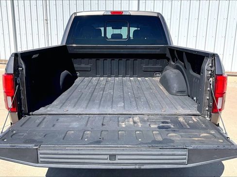 Used 2019 Ford F150 King Ranch w/ Equipment Group 601A Luxury AWD/4WD image 33