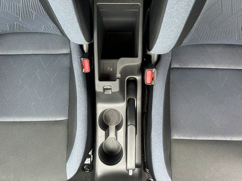 New 2025 Nissan Versa SV w/ Trunk Package image 19