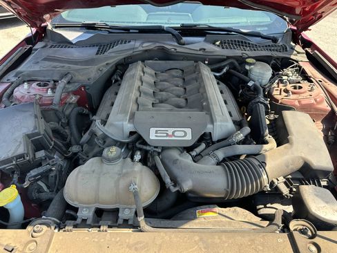 Used 2015 Ford Mustang GT RWD image 14