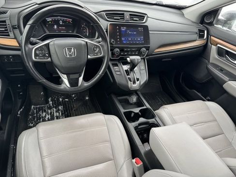 Used 2018 Honda CR-V Touring image 2