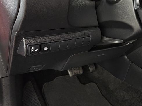 Used 2024 Toyota Corolla SE FWD image 25
