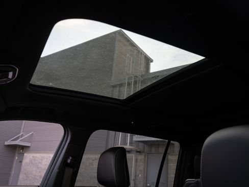 New 2025 Jeep Grand Cherokee L Limited image 18