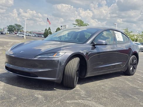 Used 2025 Tesla Model 3 Long Range RWD image 11