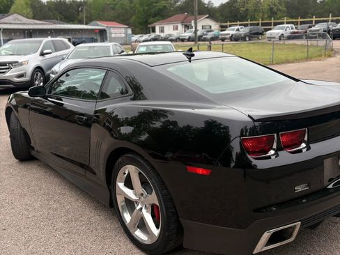 Used 2013 Chevrolet Camaro SS RWD image 4