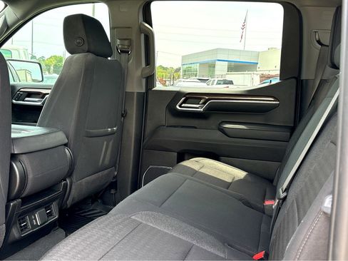 Certified 2024 Chevrolet Silverado 1500 LT image 18