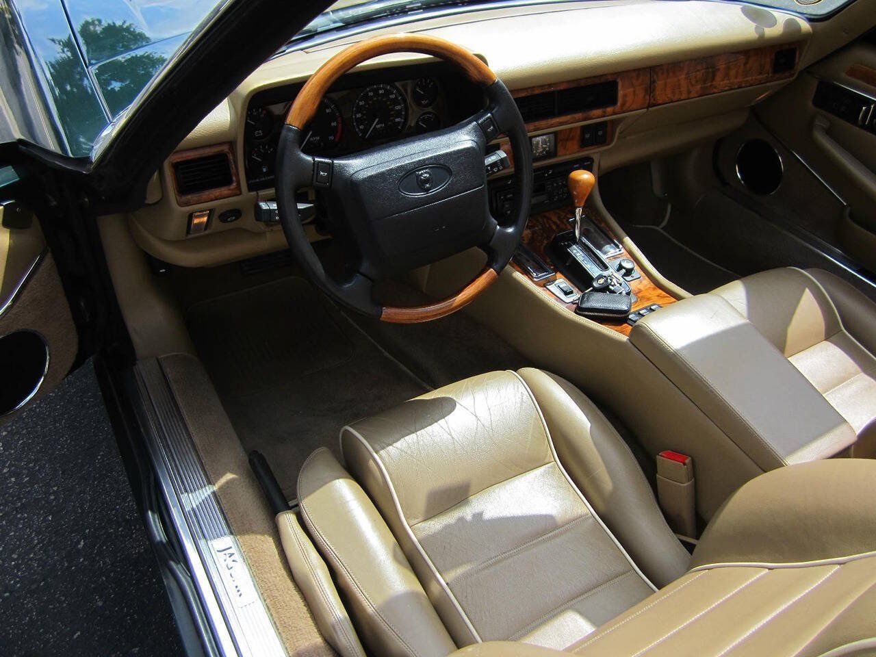 Used 1996 Jaguar XJS 4.0 Convertible RWD image 34