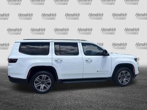 Used 2024 Jeep Wagoneer Series II w/ Flexible Seating Group RWD image 10