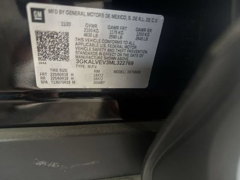 Certified 2021 GMC Terrain SLT w/ LPO, Dark Accent Package AWD/4WD image 35