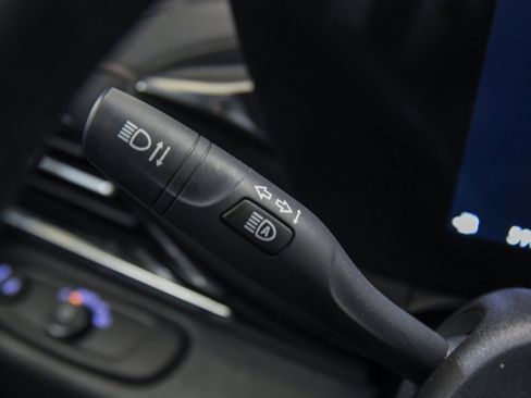 Used 2025 Buick Envista Avenir image 26