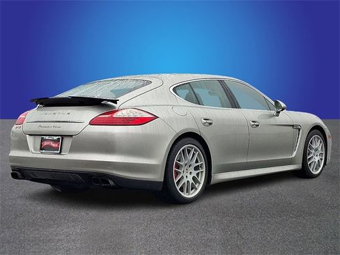 Used 2010 Porsche Panamera Turbo image 4