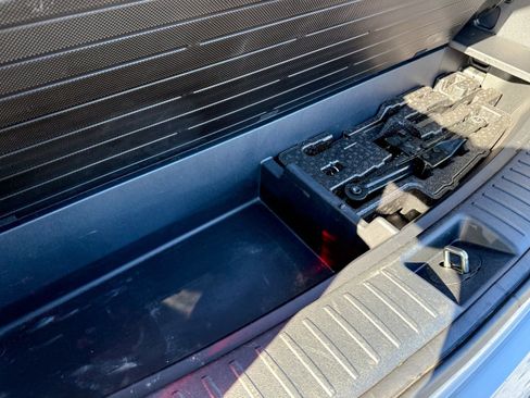 Certified 2022 Kia Sorento SX image 40