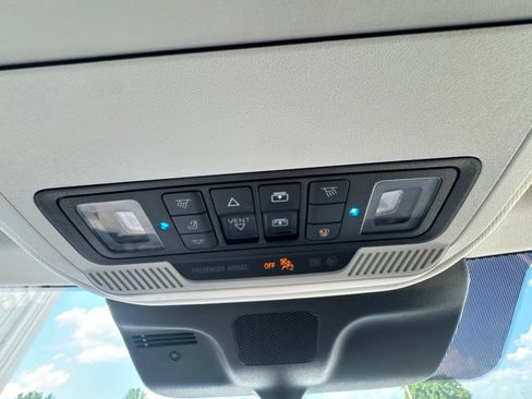 Used 2025 Ford Expedition Platinum AWD/4WD image 49